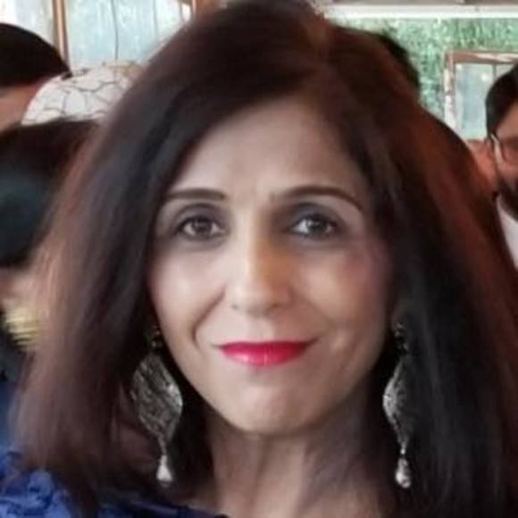 Poshmark profile picture for @umasharma